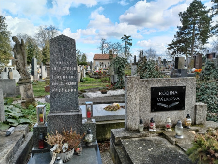 Válkova