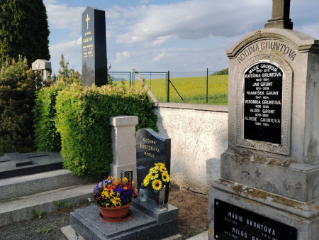 Klapý Gruntova